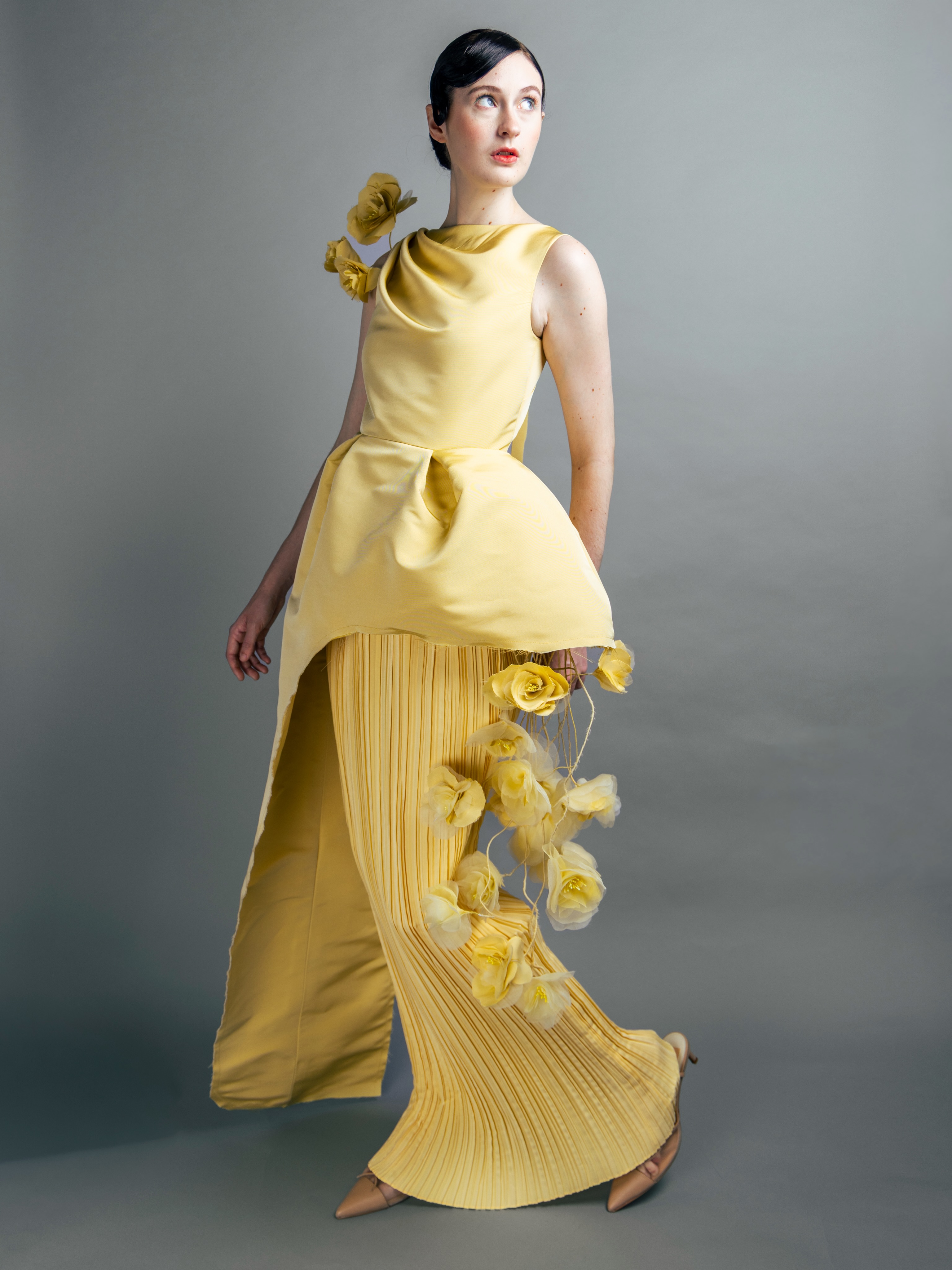 Excited to finally show this gown!

4 months ago, I was selected as one of six students for the @petercopping mentors...