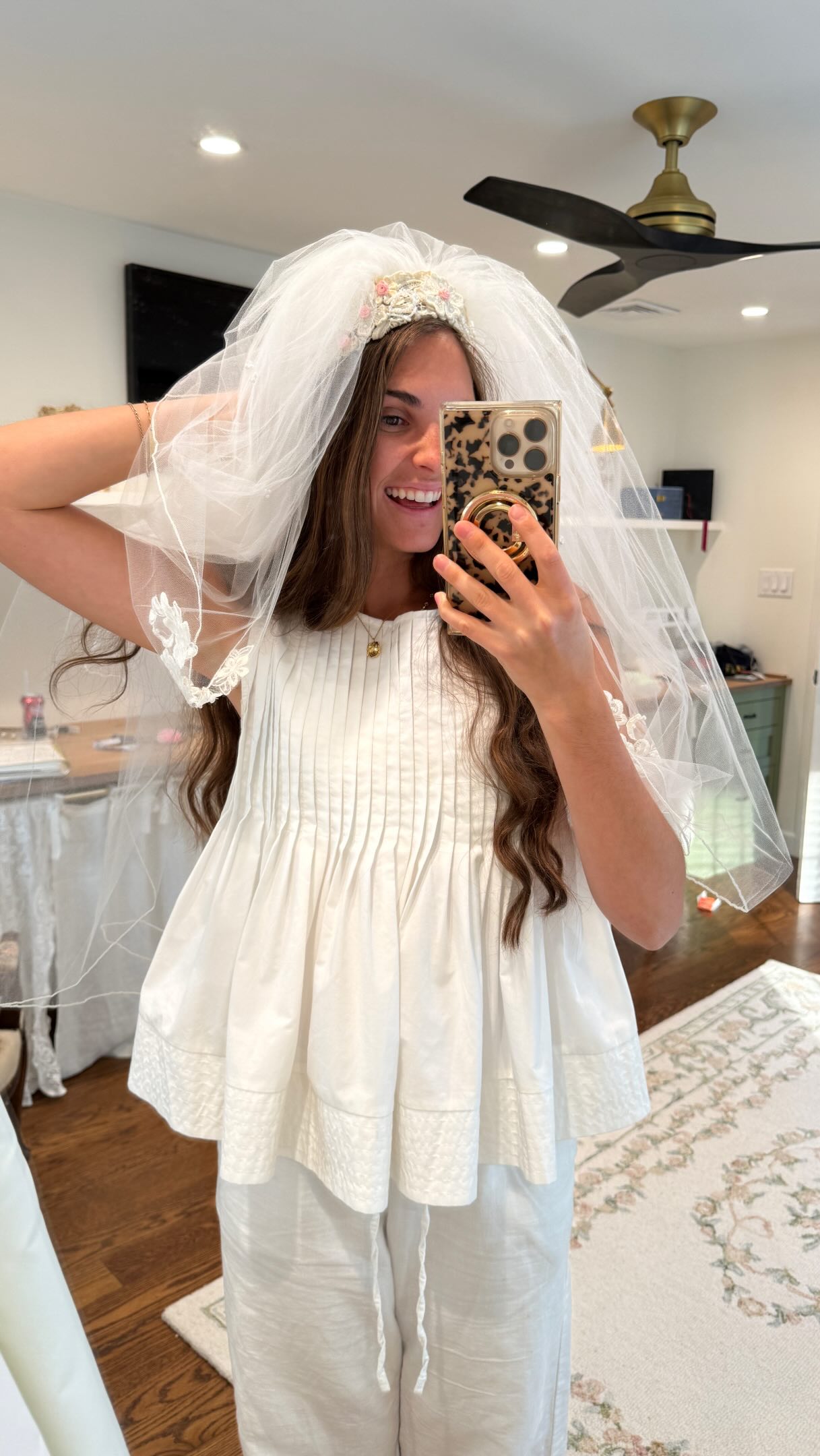 I love this veil so much i’m saving it for my daughter!

#bride #bridal